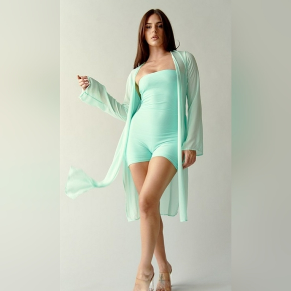 Jade - Picture 2 of 4